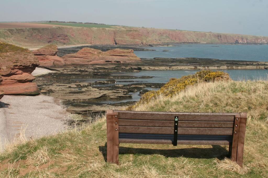 Ferienwohnung Bell Rock View Arbroath Region Region Angus Exterior foto